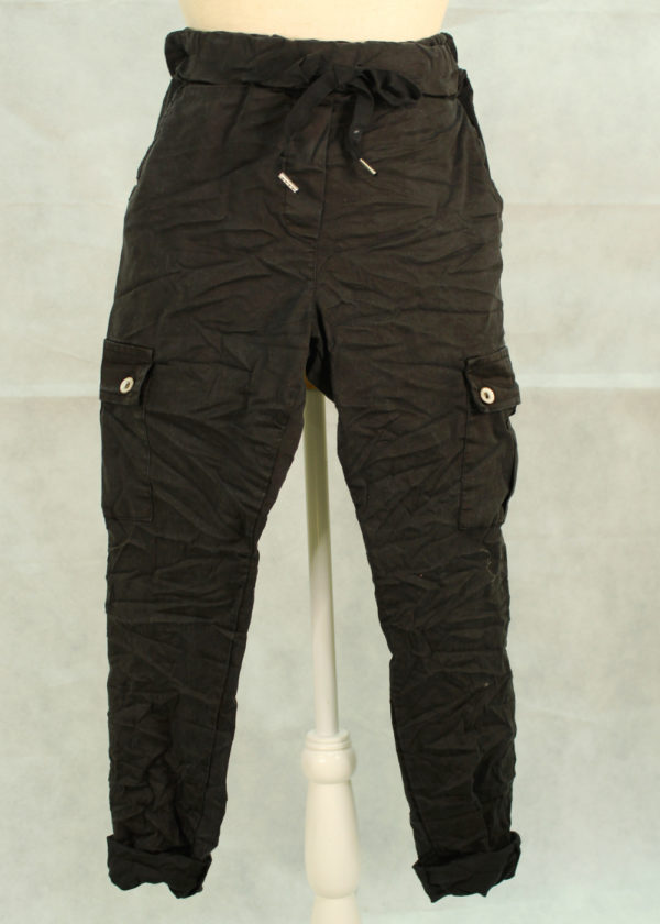 pantalon-negro-cargo